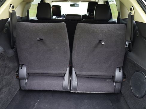 Used 2019 Lincoln MKT AWD image 9