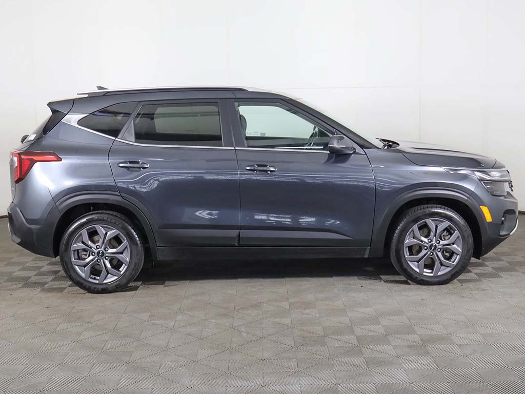 Used 2024 Kia Seltos S AWD/4WD image 18