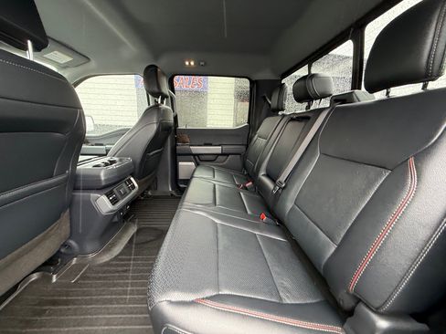 Used 2022 Ford F150 Lariat image 23