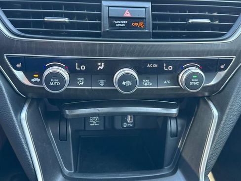 Used 2019 Honda Accord EX image 37