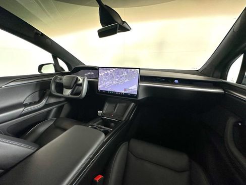Used 2022 Tesla Model X Plaid AWD/4WD image 2