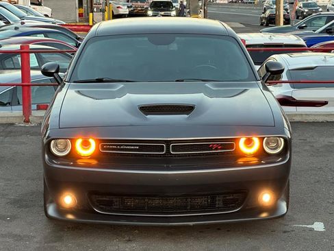 Used 2022 Dodge Challenger R/T w/ Plus Package image 8