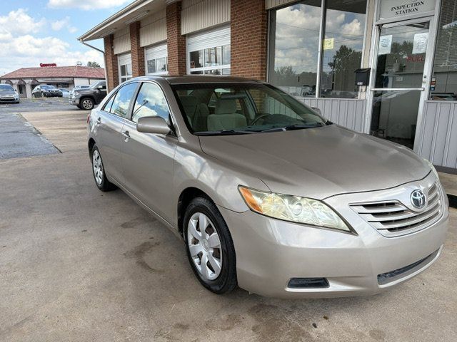 Used 2009 Toyota Camry FWD image 3