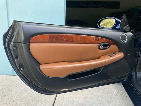 Used 2005 Lexus SC 430 Convertible RWD image 30