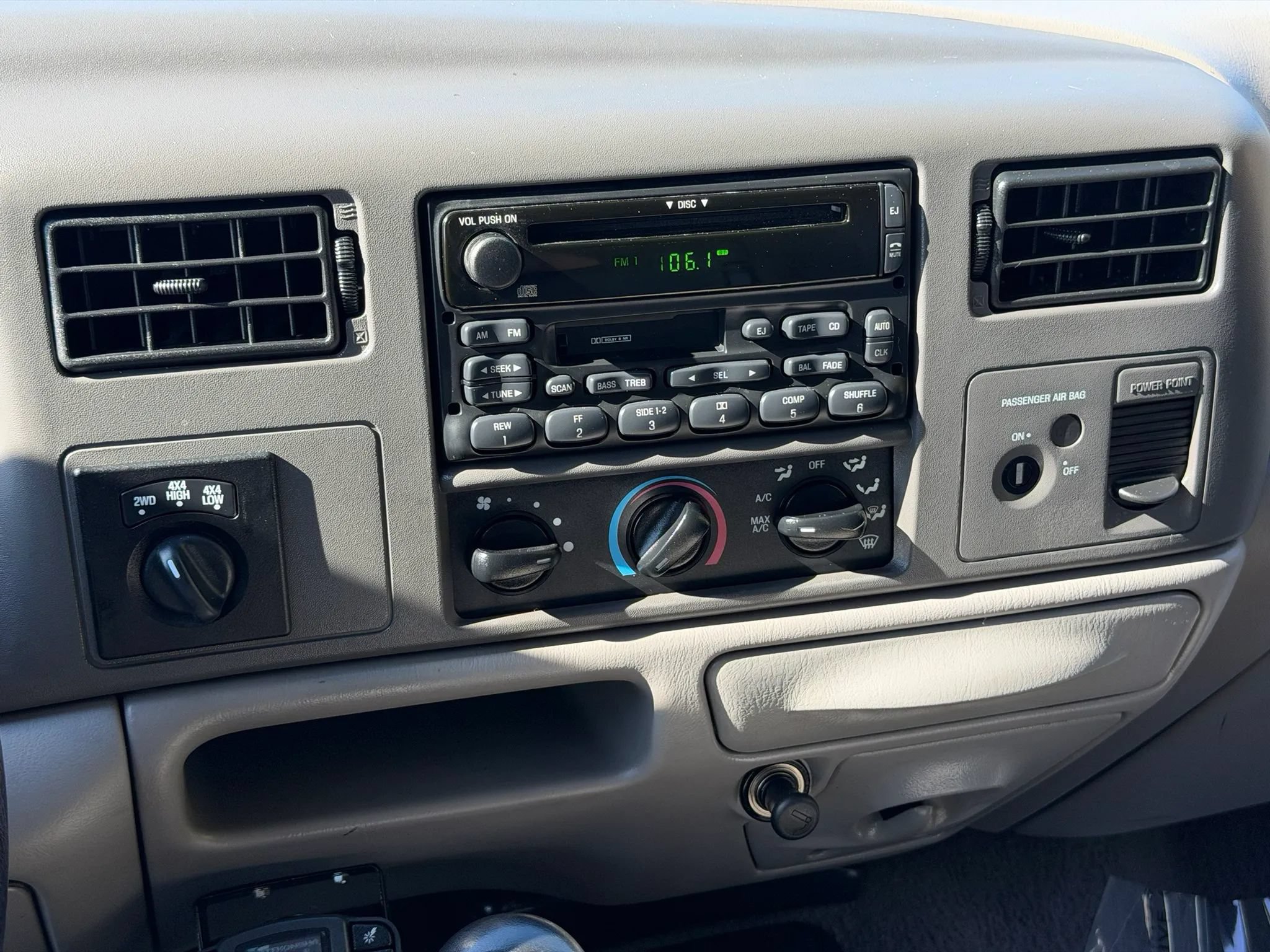 Used 2000 Ford F250 4x4 SuperCab Super Duty image 10