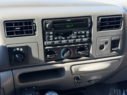 Used 2000 Ford F250 4x4 SuperCab Super Duty image 10