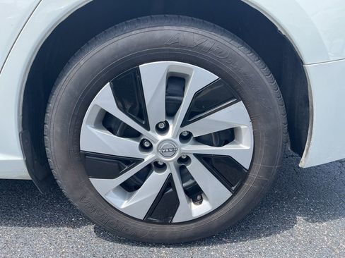 Used 2023 Nissan Altima 2.5 S FWD image 3