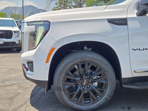 New 2026 GMC Yukon Elevation w/ Elevation Premium Package AWD/4WD image 6