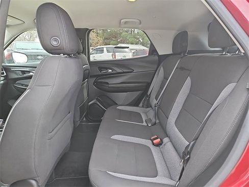 Used 2024 Chevrolet TrailBlazer LT w/ Convenience Package image 11