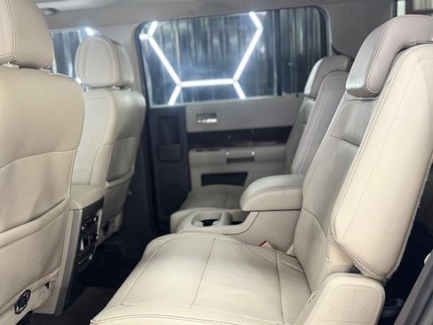 Used 2011 Ford Flex SEL w/ Rapid Spec Order Code FWD image 38