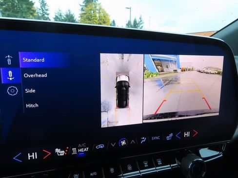 Used 2024 Chevrolet Blazer EV RS image 29