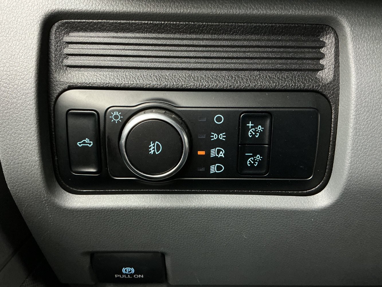 Used 2023 Ford F350 XL AWD/4WD image 39