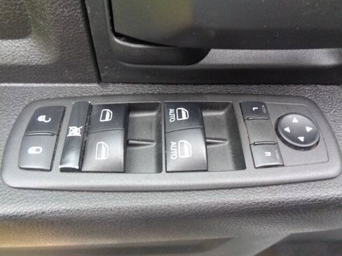 Used 2022 RAM 2500 Tradesman AWD/4WD image 12