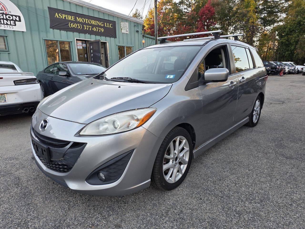 Used 2012 MAZDA MAZDA5 Touring FWD image 3