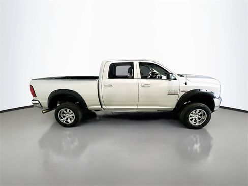 Used 2017 RAM 2500 SLT image 9
