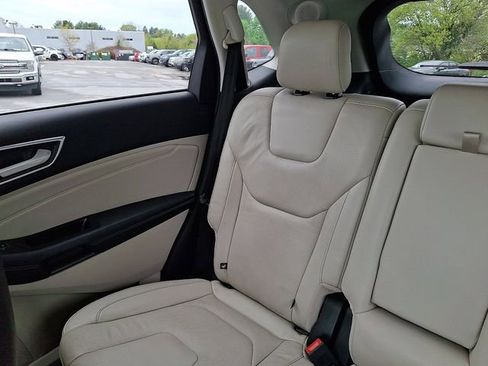 Certified 2018 Ford Edge Titanium w/ Equipment Group 301A AWD/4WD image 18