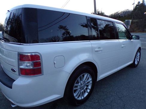 Used 2013 Ford Flex SEL image 10