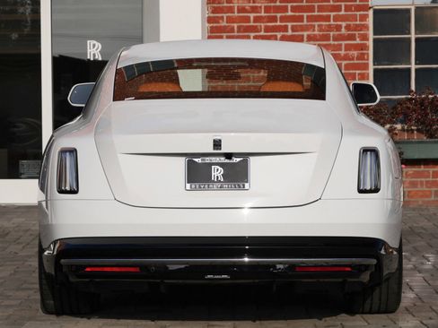 Used 2024 Rolls-Royce Spectre image 22