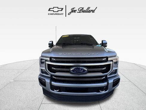 Used 2022 Ford F250 Platinum w/ FX4 Off-Road Package AWD/4WD image 3