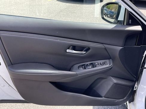 Used 2022 Nissan Sentra SV FWD image 22