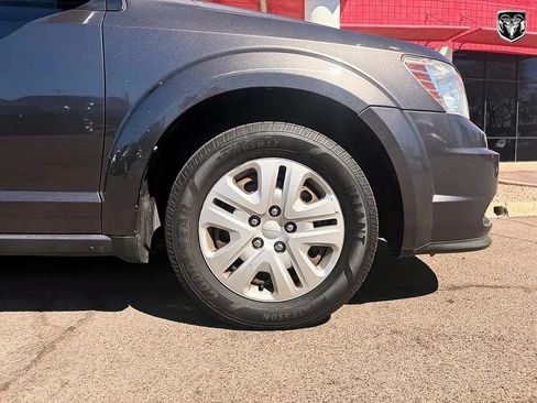 Used 2015 Dodge Journey American Value Package w/ Flexible Seating Group FWD image 28