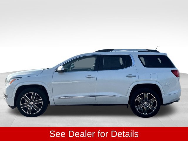 Used 2017 GMC Acadia Denali w/ Technology Package FWD image 3
