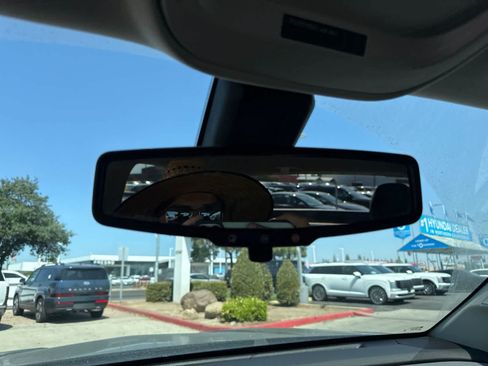 Used 2019 Chevrolet Colorado W/T w/ Custom Special Edition RWD image 25