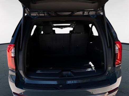 New 2026 GMC Yukon XL AT4 Ultimate w/ LPO, Floor Liner Package image 29