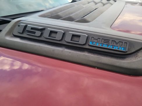Used 2024 RAM 1500 Limited AWD/4WD image 7