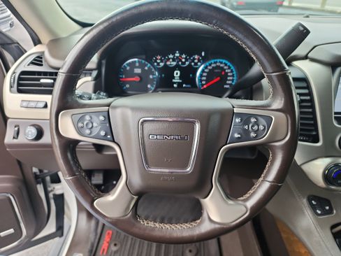Used 2019 GMC Yukon Denali w/ Denali Ultimate Package image 27