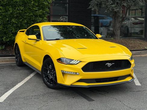 Used 2018 Ford Mustang Premium w/ Ecoboost Performance Package RWD image 7