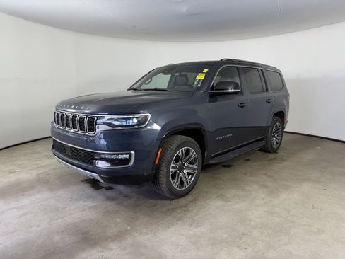 Used 2024 Jeep Wagoneer Series II AWD/4WD image 12