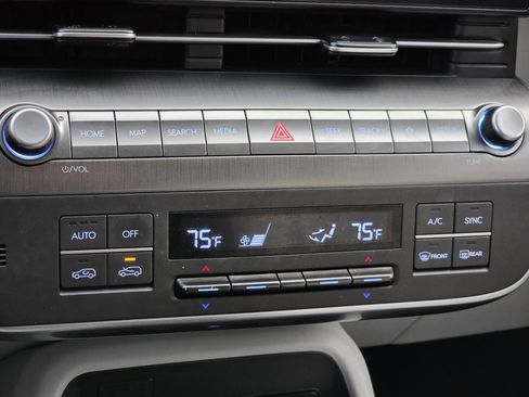 Used 2024 Hyundai Kona SEL image 32