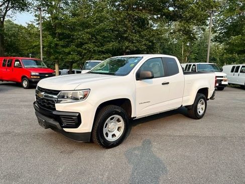 Used 2021 Chevrolet Colorado W/T w/ WT Convenience Package RWD image 2