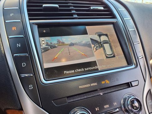 Used 2020 Lincoln Nautilus Reserve image 18