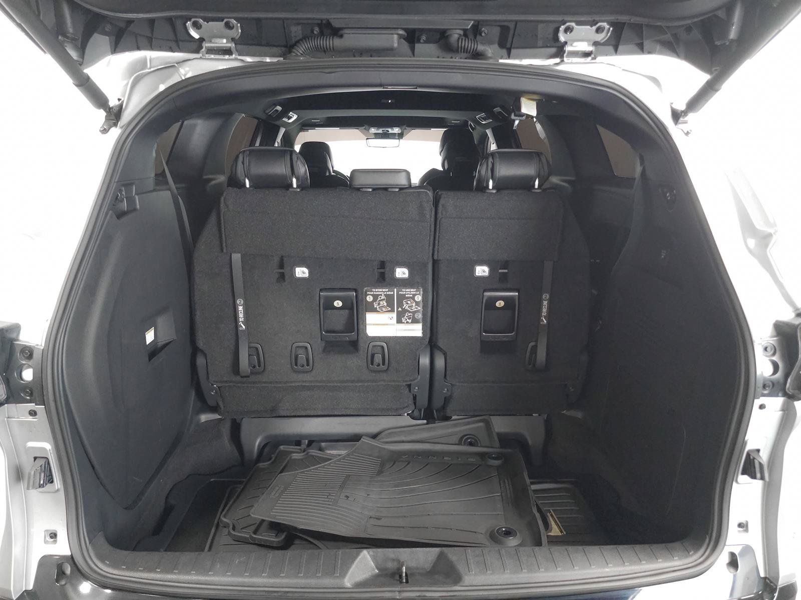 Certified 2025 Toyota Sienna Platinum AWD/4WD image 12