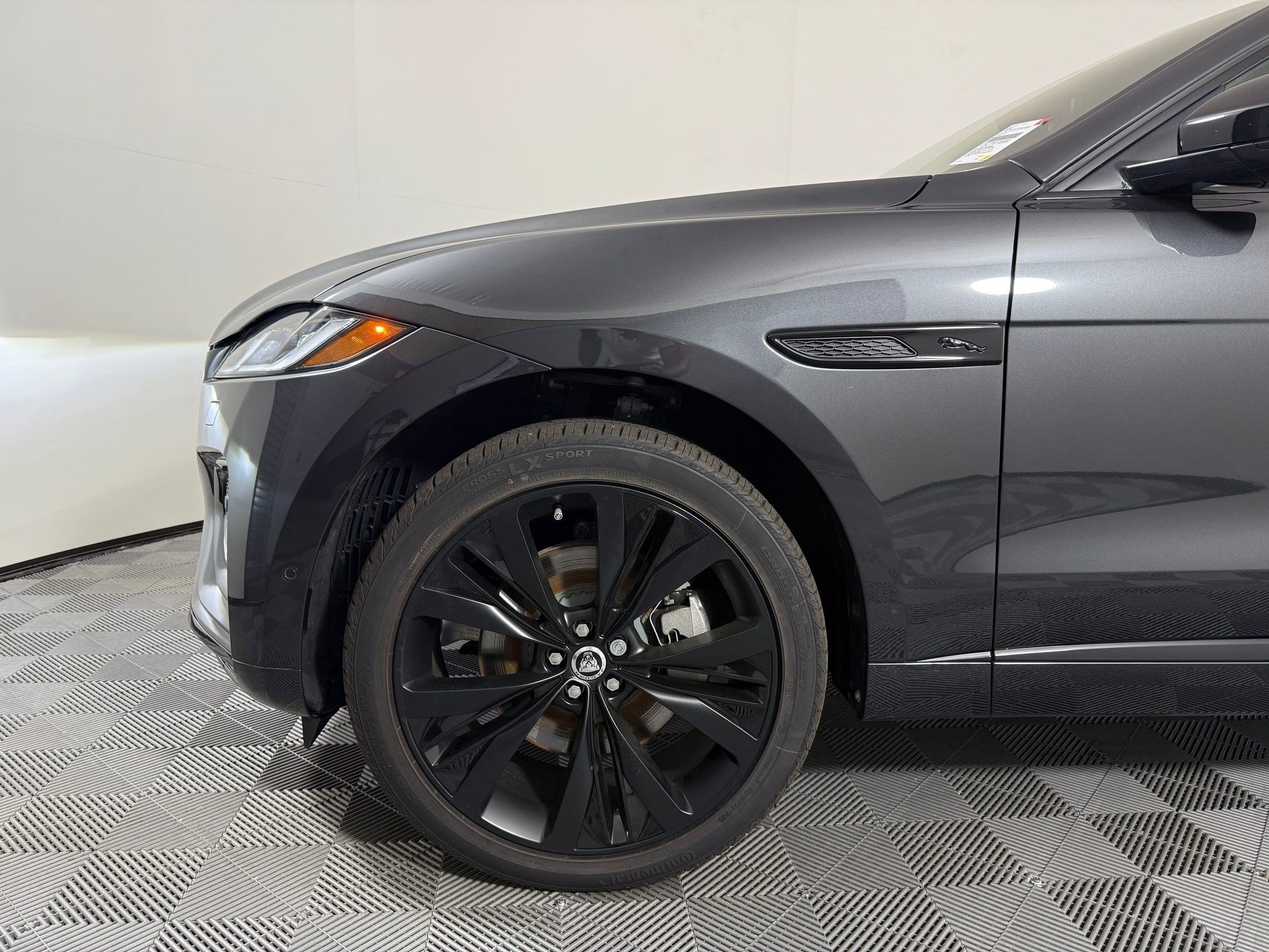 New 2026 Jaguar F-PACE R-Dynamic S AWD/4WD image 24