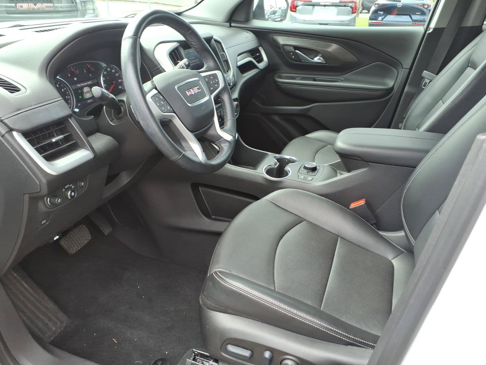 Used 2023 GMC Terrain SLT AWD/4WD image 11