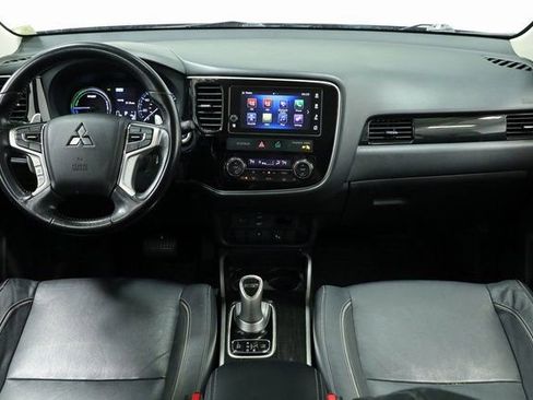 Used 2018 Mitsubishi Outlander SEL image 9