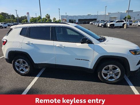 Used 2024 Jeep Compass Latitude AWD/4WD image 6