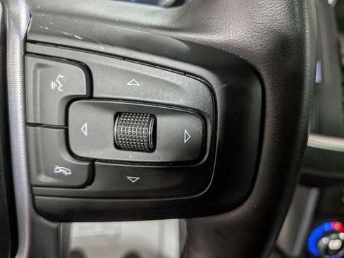 Used 2023 GMC Yukon SLT w/ SLT Premium Package AWD/4WD image 19