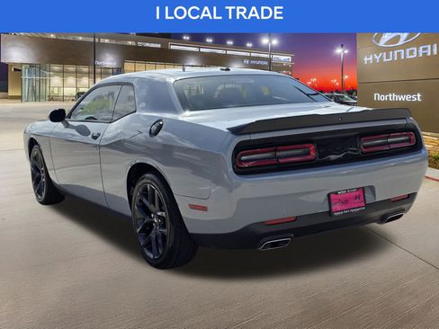 Used 2021 Dodge Challenger SXT w/ Blacktop Package image 7
