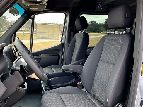 Used 2026 Mercedes-Benz Sprinter 2500 image 15