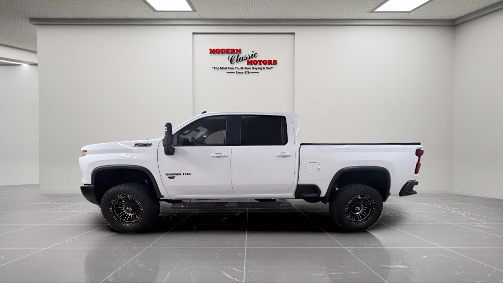 Used 2024 Chevrolet Silverado 3500 LT w/ All Star Edition AWD/4WD image 4