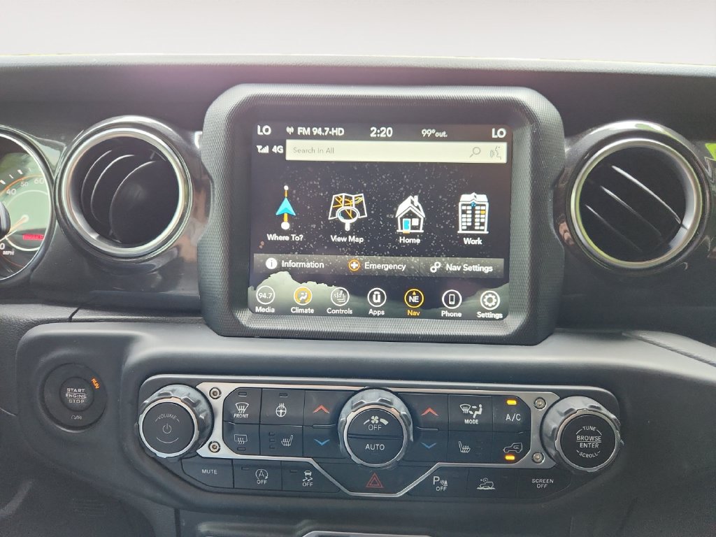Used 2022 Jeep Wrangler Unlimited Sahara AWD/4WD image 15