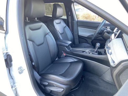 Used 2024 Jeep Compass Latitude image 20