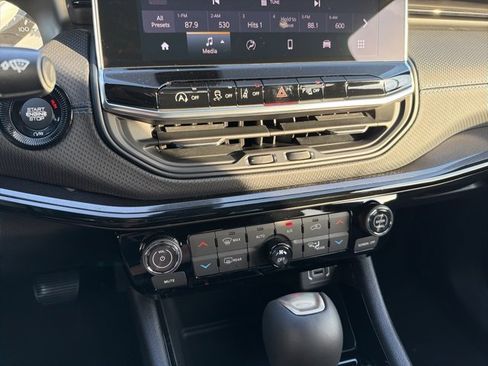 New 2026 Jeep Compass Limited image 14