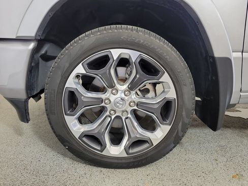 Used 2024 RAM 1500 Limited w/ Body Color Bumper Group AWD/4WD image 9
