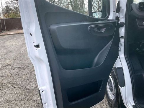 Used 2025 Mercedes-Benz Sprinter 2500 image 16