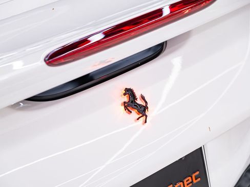 Used 2023 Ferrari F8 Tributo RWD image 29